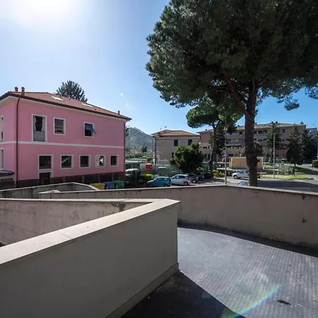 Apartment 260 - Casa Il Delfino, 5minuti D'auto Dal Centro Di Sestri E Dal Mare E *