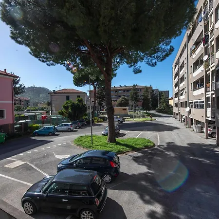 Apartment 260 - Casa Il Delfino, 5minuti D'auto Dal Centro Di Sestri E Dal Mare E *