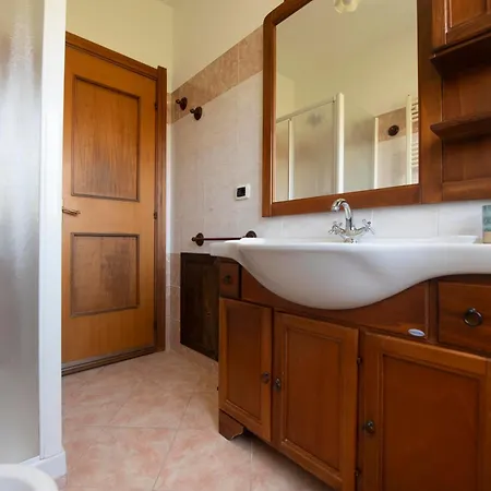 Apartment 260 - Casa Il Delfino, 5minuti D'auto Dal Centro Di Sestri E Dal Mare E