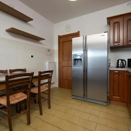 260 - Casa Il Delfino, 5minuti D'auto Dal Centro Di Sestri E Dal Mare E Sestri Levante