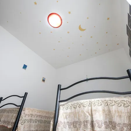 Apartment 260 - Casa Il Delfino, 5minuti D'auto Dal Centro Di Sestri E Dal Mare E *
