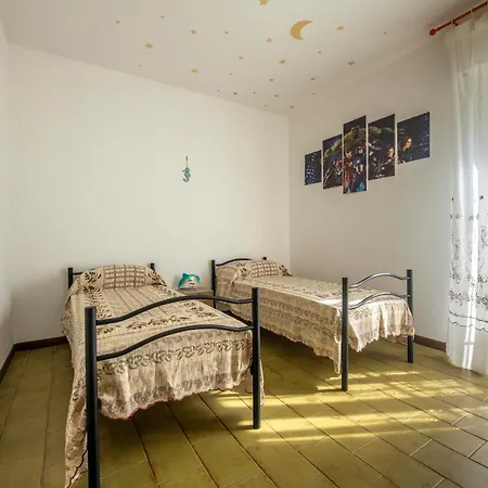 Apartment 260 - Casa Il Delfino, 5minuti D'auto Dal Centro Di Sestri E Dal Mare E