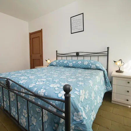 Apartment 260 - Casa Il Delfino, 5minuti D'auto Dal Centro Di Sestri E Dal Mare E